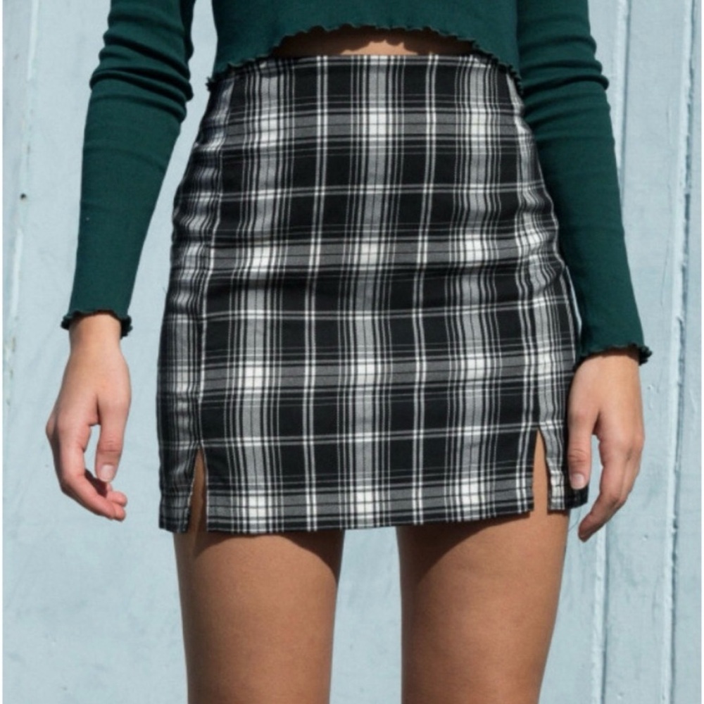 Brandy Melville mini plaid skirt